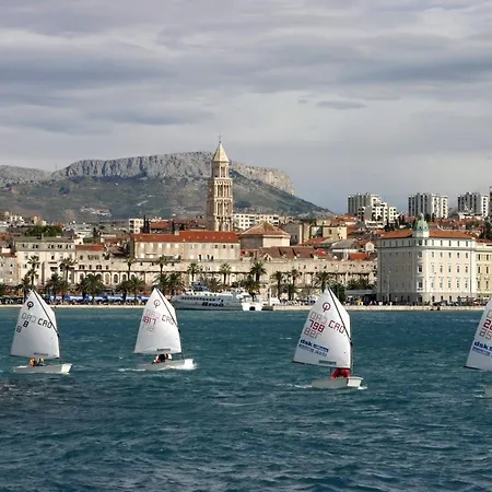 아파트 Diva With Free Private Parking 스플리트